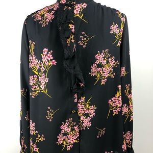 EUC WHO WHAT WEAR Blouse